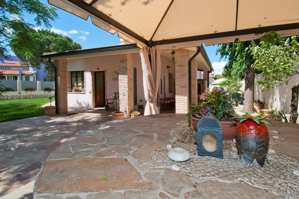 Gentarrubia Bed and Breakfast Capoterra Exteriör bild