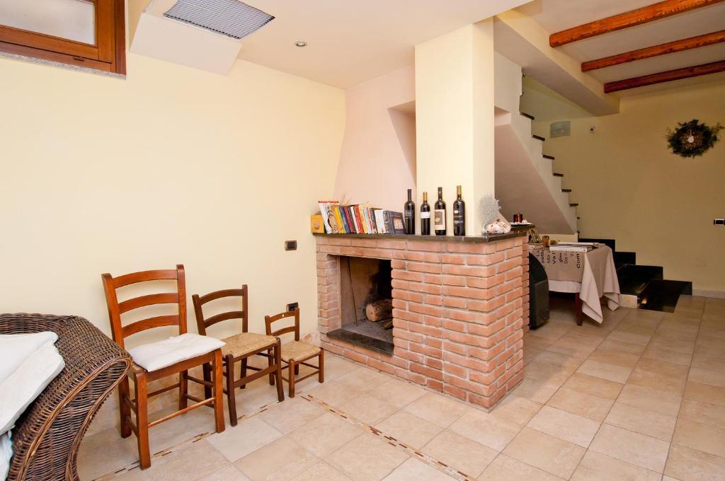 Gentarrubia Bed and Breakfast Capoterra Exteriör bild